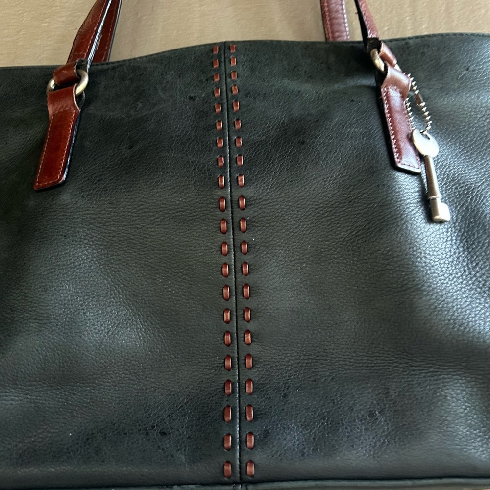 Fossil handbag soft leather 10” by 15” brown leather trim